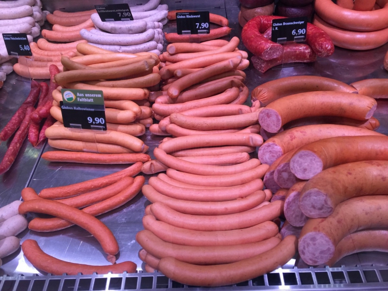 ecommerce-EVENOS-min_sausages_meat_butchery-1069321